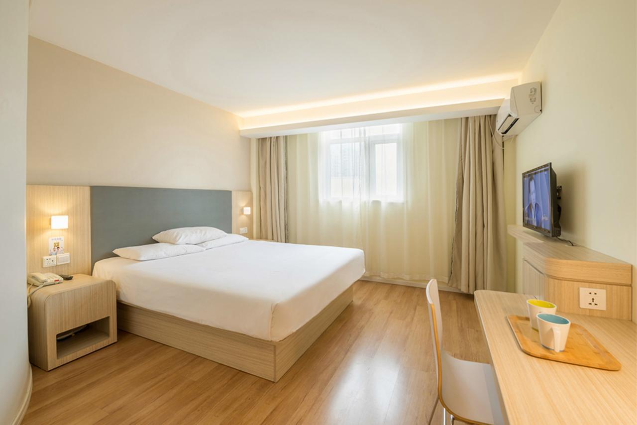 Hanting Hotel Shanghai Pudong Airport Zhuqiao Exterior foto