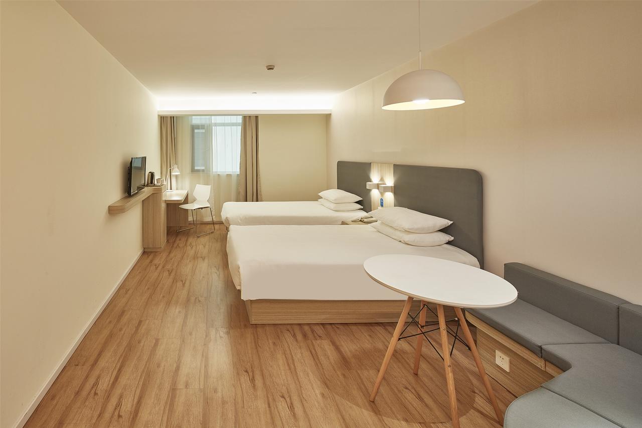 Hanting Hotel Shanghai Pudong Airport Zhuqiao Exterior foto